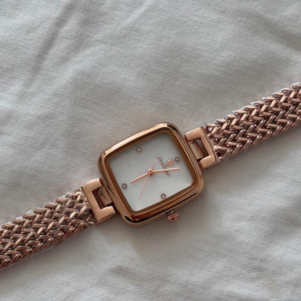 Women’s Rose Gold Square Watch White Dial Luxury Mesh Band Elegant Waterproof - Picture 3 of 6